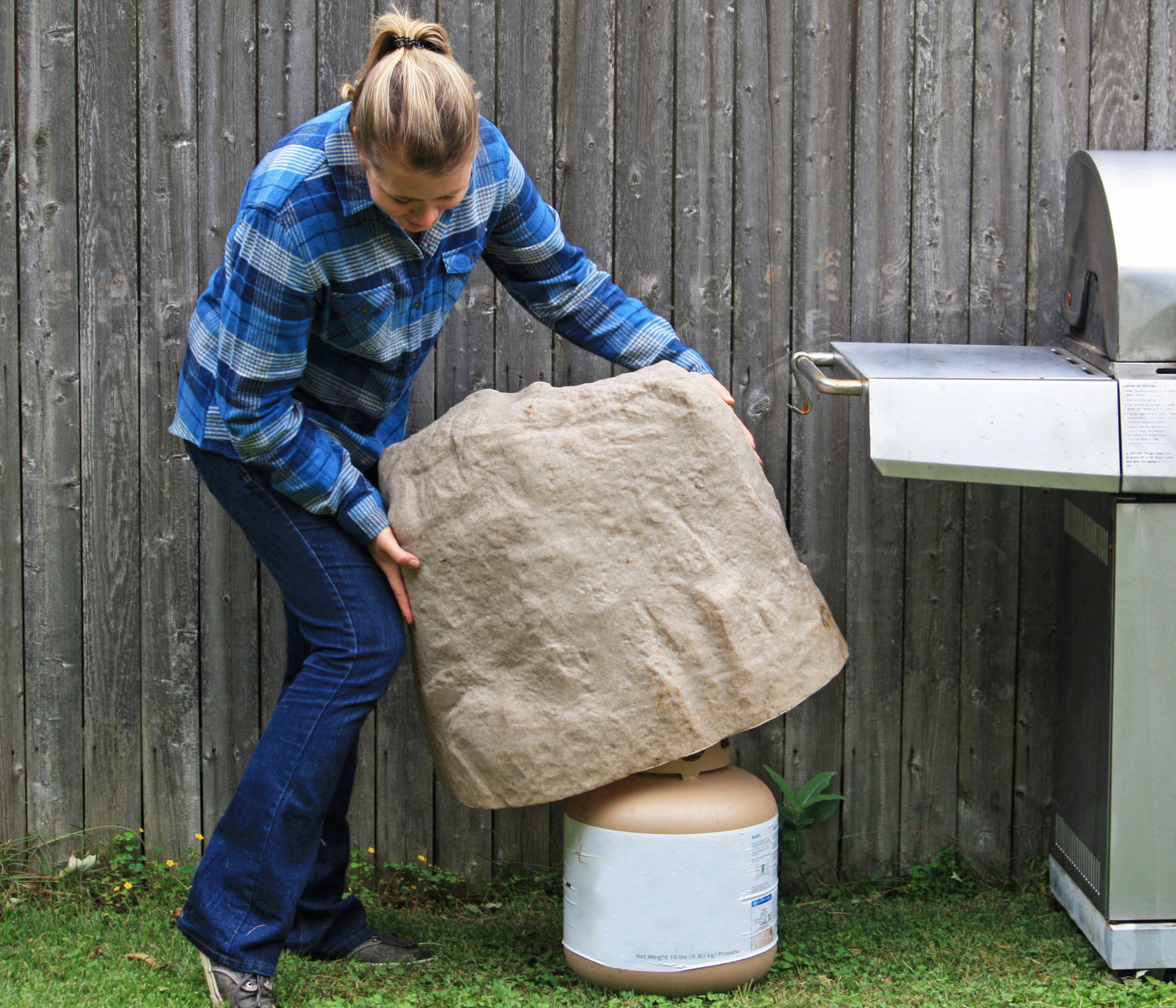 LRG LANDSCAPE ROCK - SANDROCK       20H X 24W X 18L